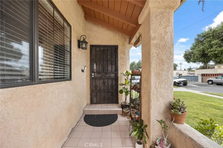 4115 Brompton, Bell, California 90201