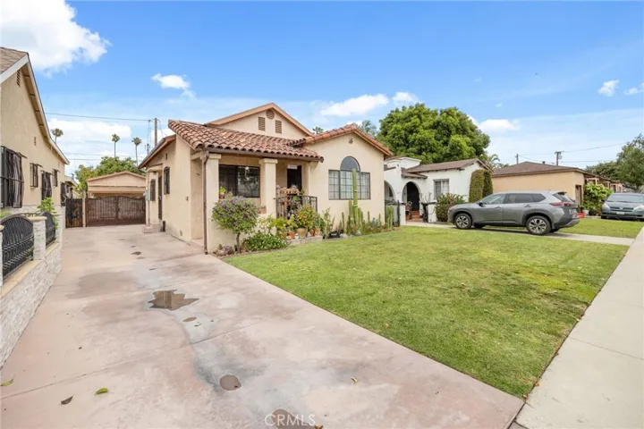 4115 Brompton, Bell, California 90201