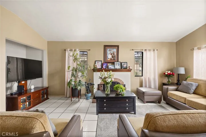 4115 Brompton, Bell, California 90201