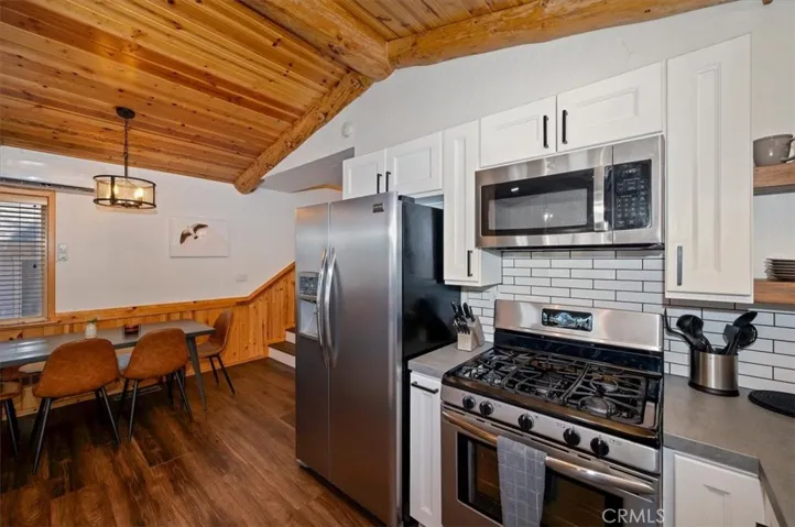 42577 Falcon Avenue, Big Bear Lake, California 92315