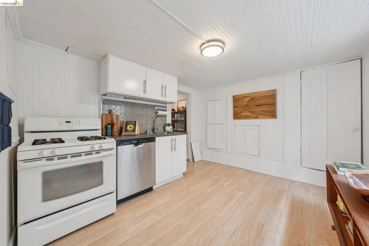 Kitchen of the lower apartment.