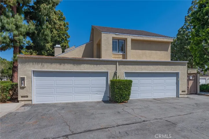 16 Claret, Irvine, California 92614