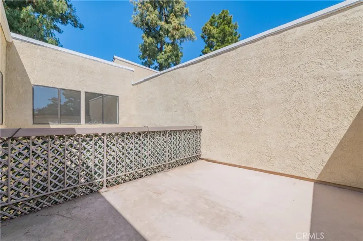 16 Claret, Irvine, California 92614