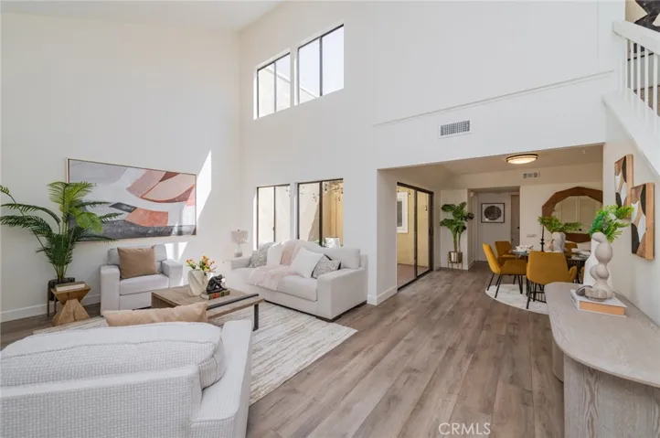 16 Claret, Irvine, California 92614