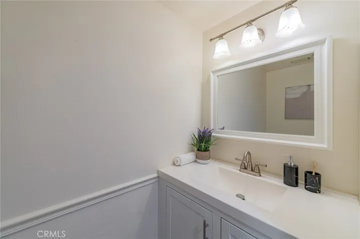 16 Claret, Irvine, California 92614