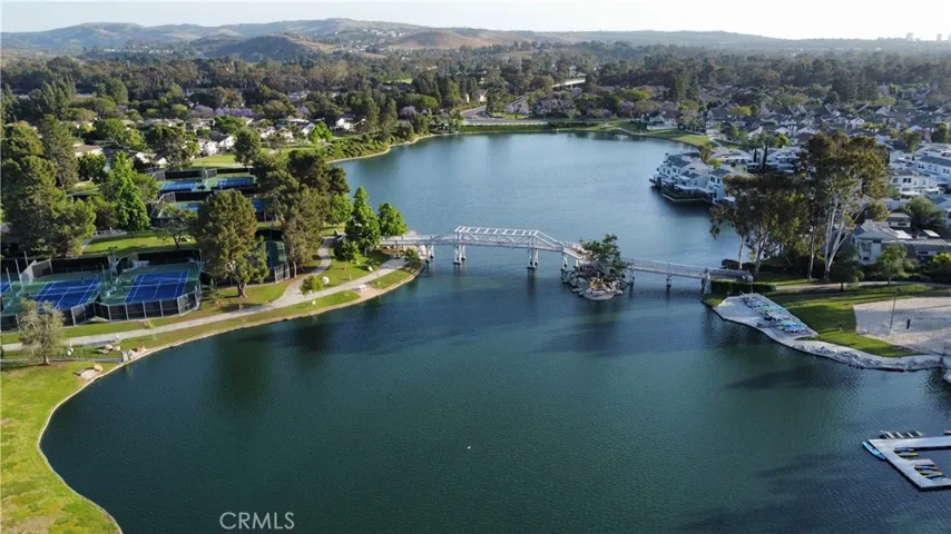 16 Claret, Irvine, California 92614