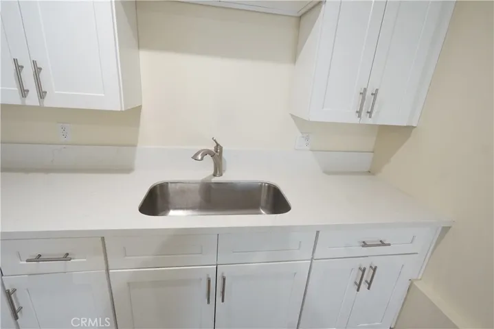 Kitchen sink 1
