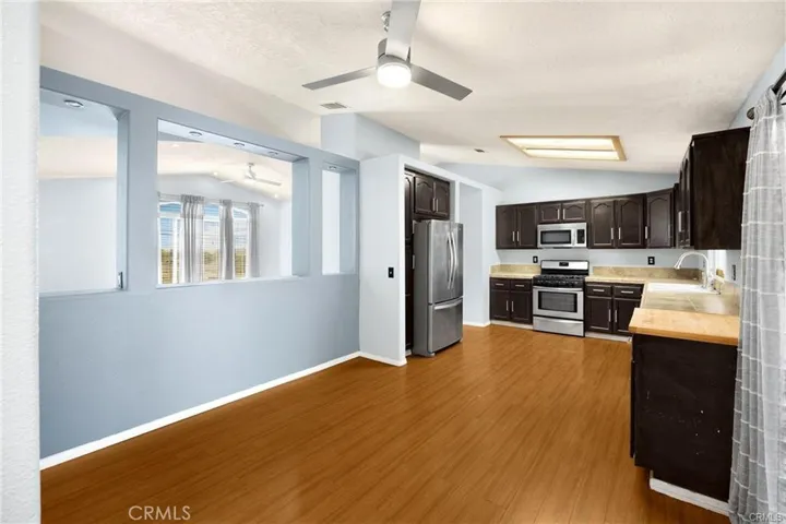 13554 2nd, Victorville, California 92395
