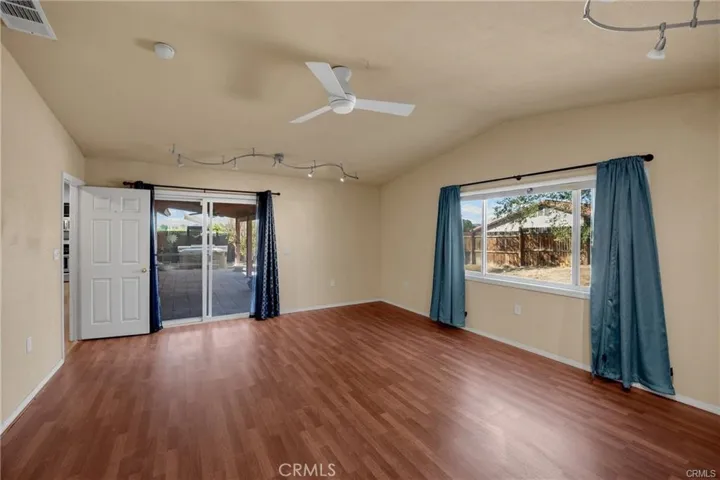 13554 2nd, Victorville, California 92395