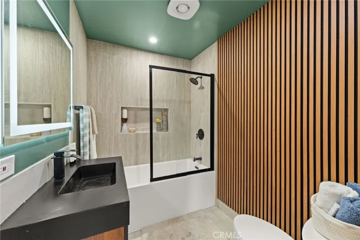 Full Bath