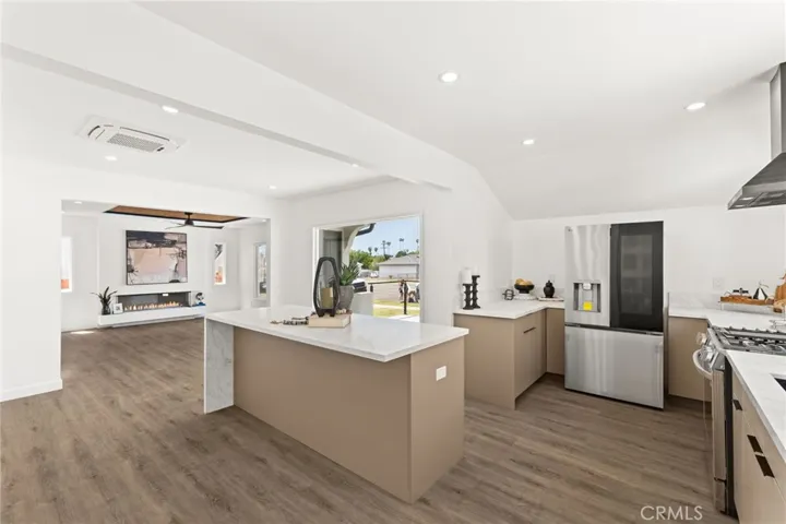 Beautifully updated kitchen with kitchen bar