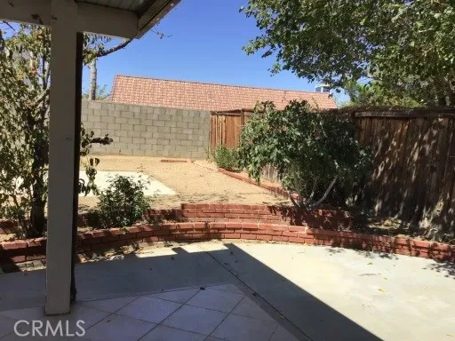 Block and wood fencing