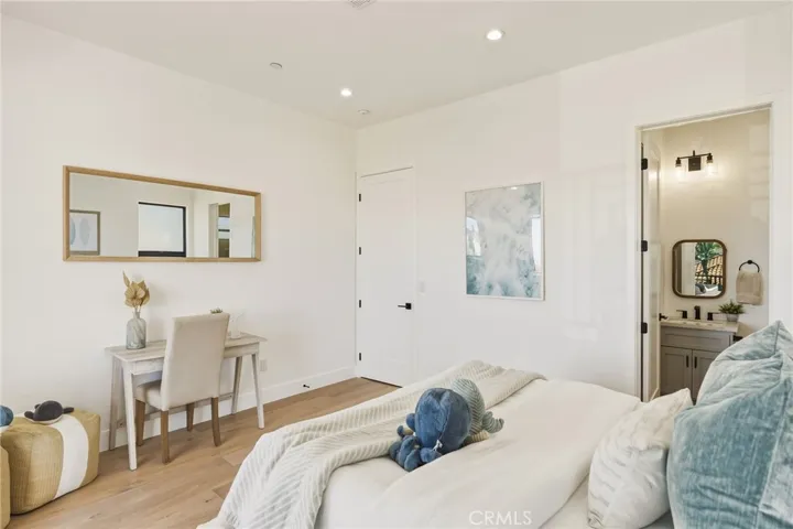 2501 Curtis, Redondo Beach, California 90278