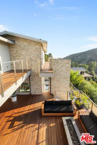 2229 Castilian Drive, Los Angeles, California 90068