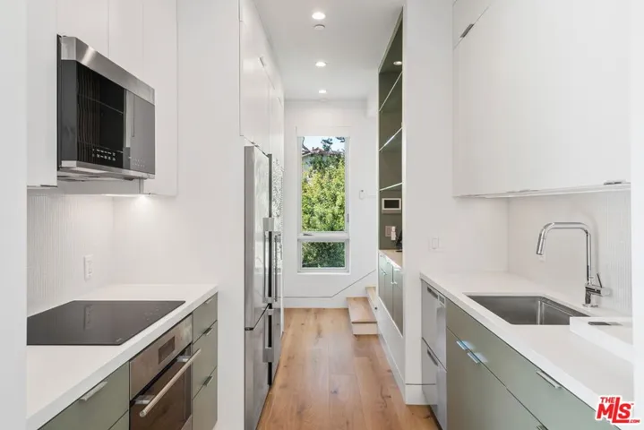 2229 Castilian Drive, Los Angeles, California 90068