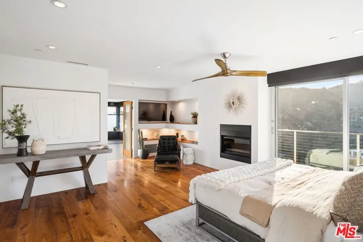 2229 Castilian Drive, Los Angeles, California 90068