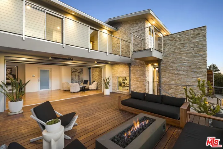 2229 Castilian Drive, Los Angeles, California 90068