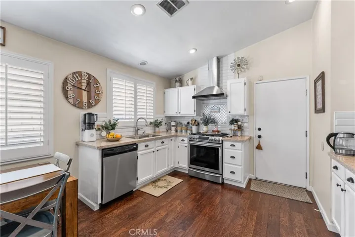 3047 Christina, Lancaster, California 93535