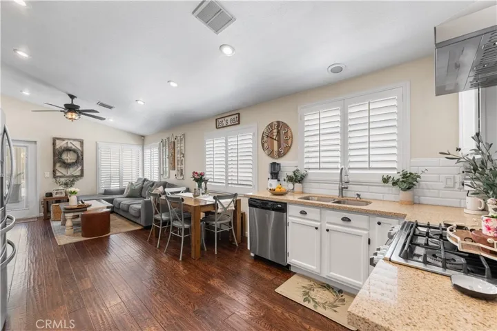 3047 Christina, Lancaster, California 93535