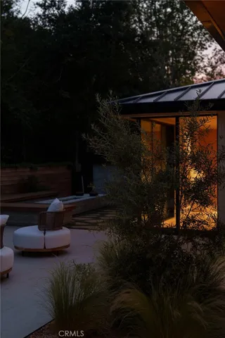 3187 Oakdell, Studio City, California 91604