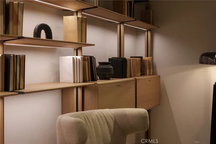 3187 Oakdell, Studio City, California 91604