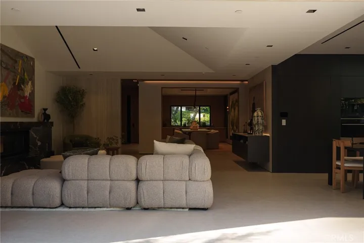 3187 Oakdell, Studio City, California 91604
