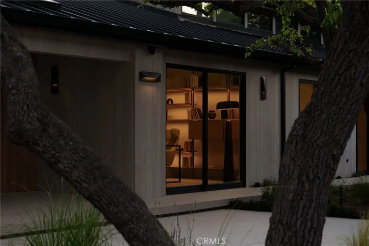 3187 Oakdell, Studio City, California 91604