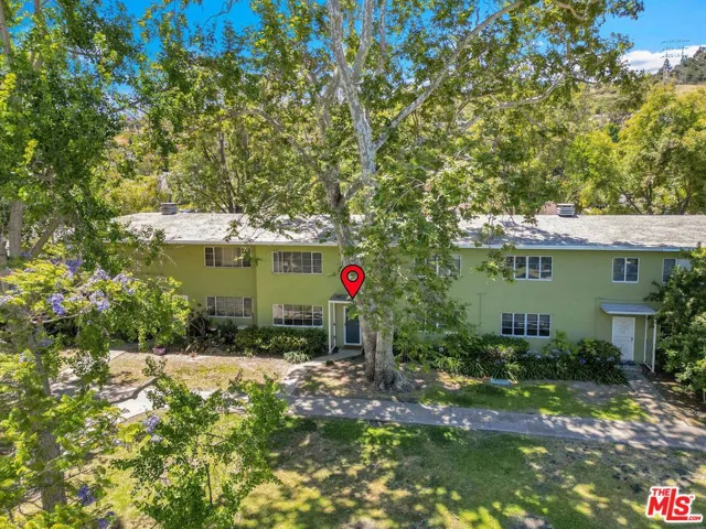 5516 Village Green, Los Angeles, California 90016