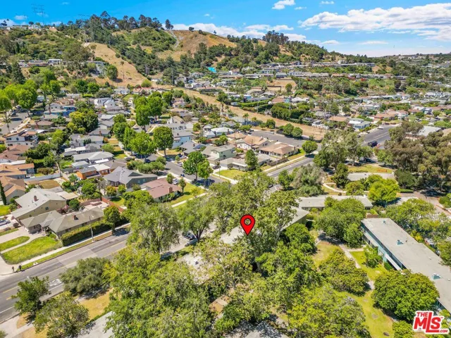5516 Village Green, Los Angeles, California 90016