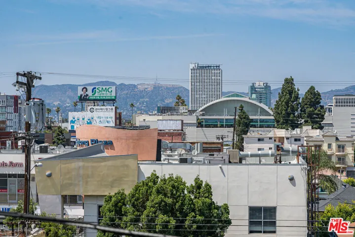 3061 W 12th Place 308, Los Angeles, California 90006