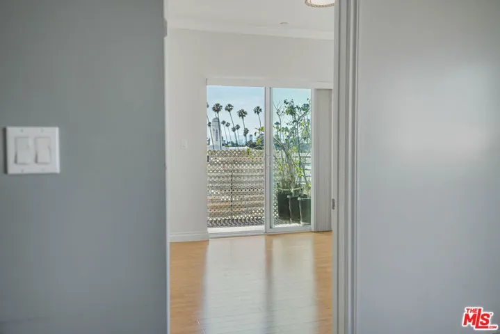 3061 W 12th Place 308, Los Angeles, California 90006