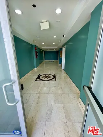 3061 W 12th Place 308, Los Angeles, California 90006