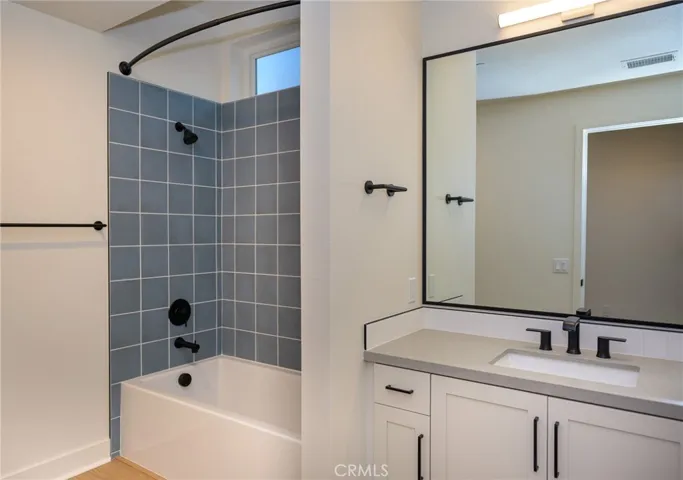 414 Main 400, Huntington Beach, California 92648