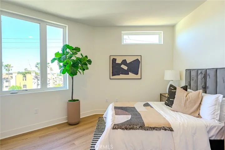 414 Main 400, Huntington Beach, California 92648