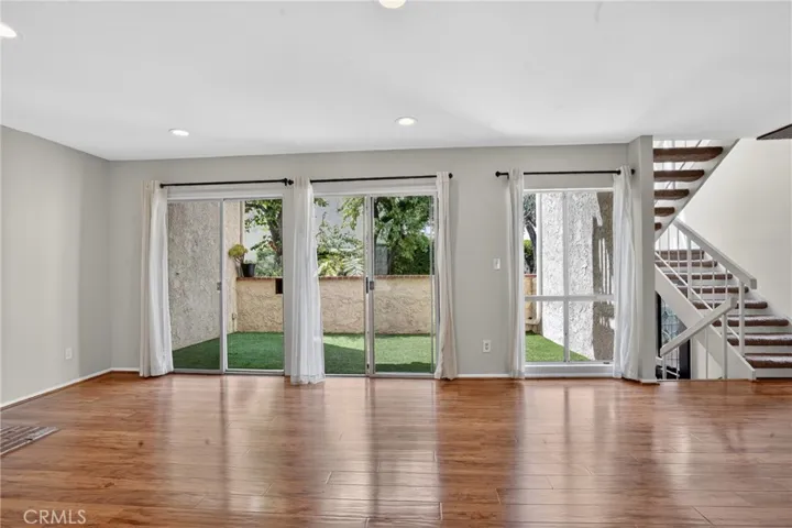 5267 Coldwater Canyon Ave B, Sherman Oaks, California 91401