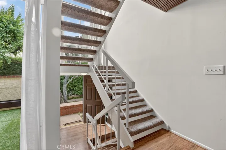 5267 Coldwater Canyon Ave B, Sherman Oaks, California 91401