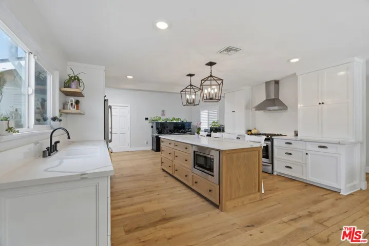 7022 Lofty Grove Drive, Rancho Palos Verdes, California 90275