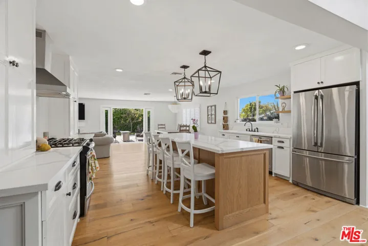 7022 Lofty Grove Drive, Rancho Palos Verdes, California 90275