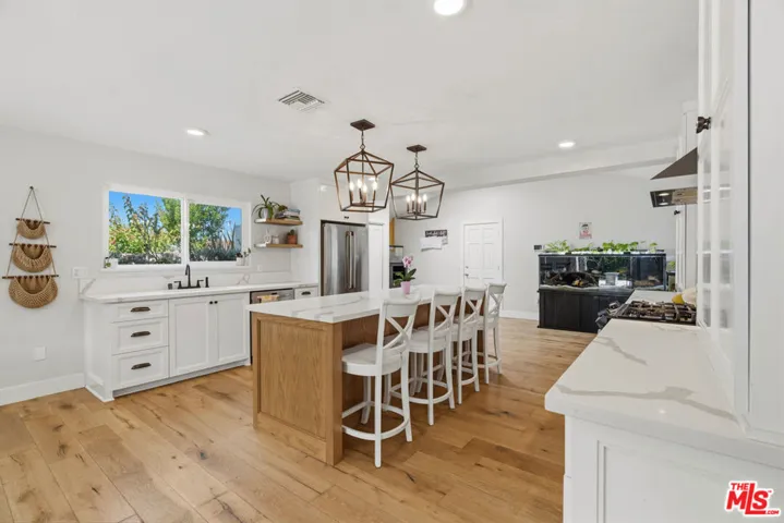 7022 Lofty Grove Drive, Rancho Palos Verdes, California 90275