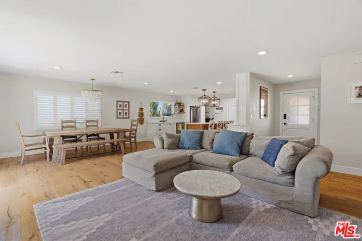7022 Lofty Grove Drive, Rancho Palos Verdes, California 90275
