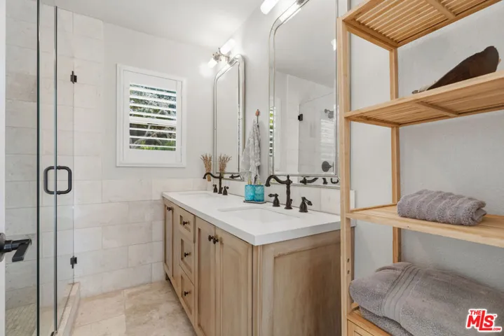 7022 Lofty Grove Drive, Rancho Palos Verdes, California 90275