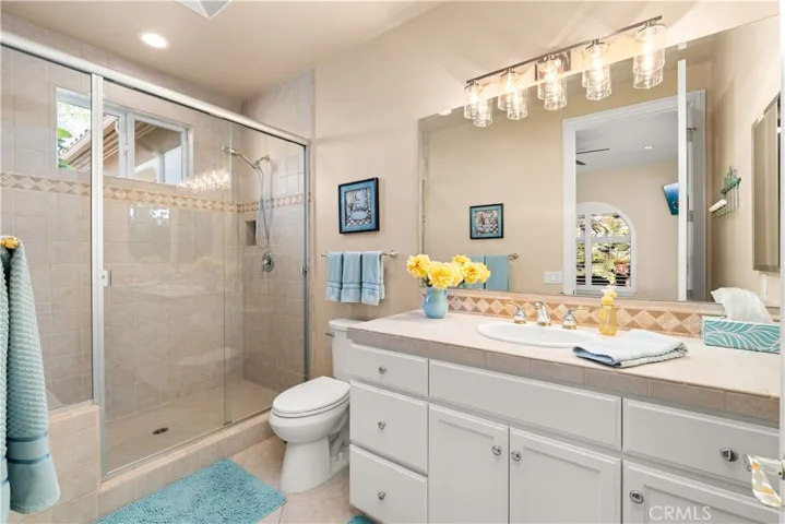 Ensuite Bathroom for Bedroom #1