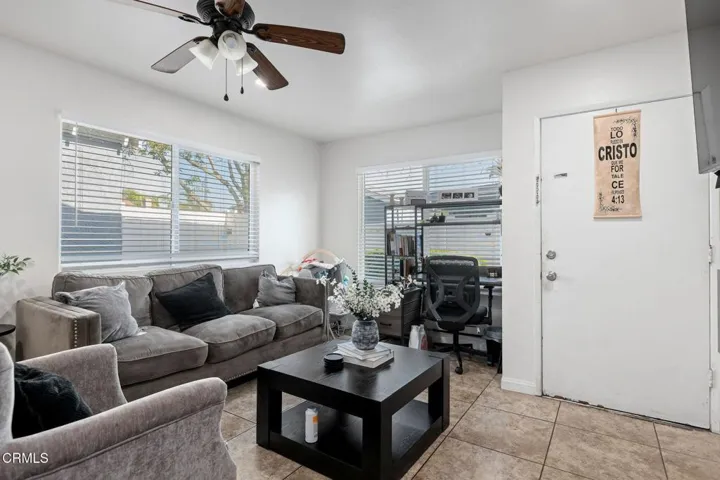 04-Living Room