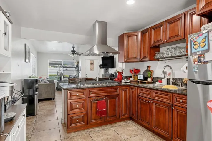 08-Kitchen