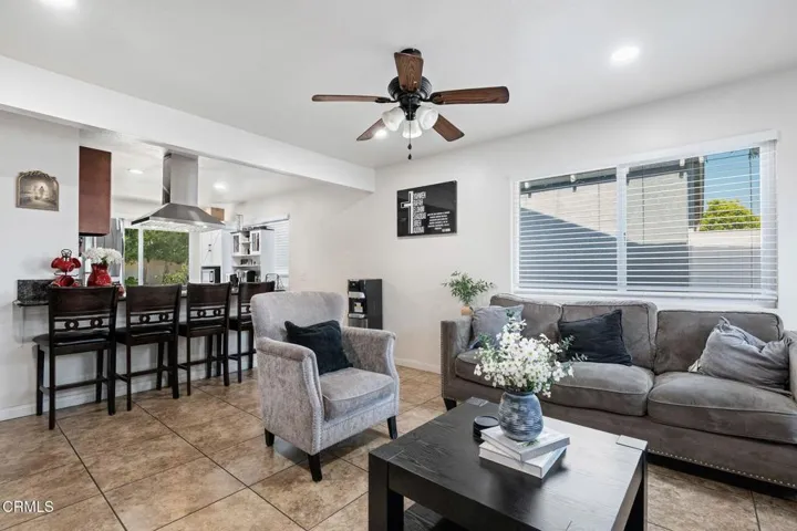 03-Living Room