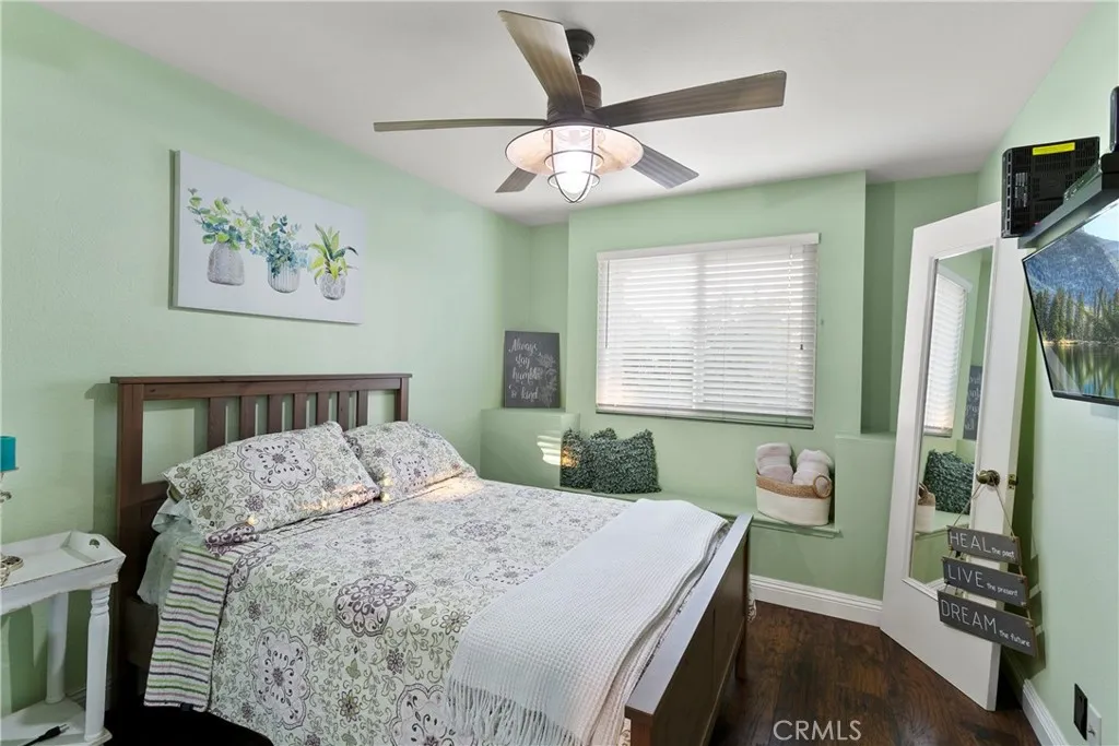Secondary Bedroom 1 (up)