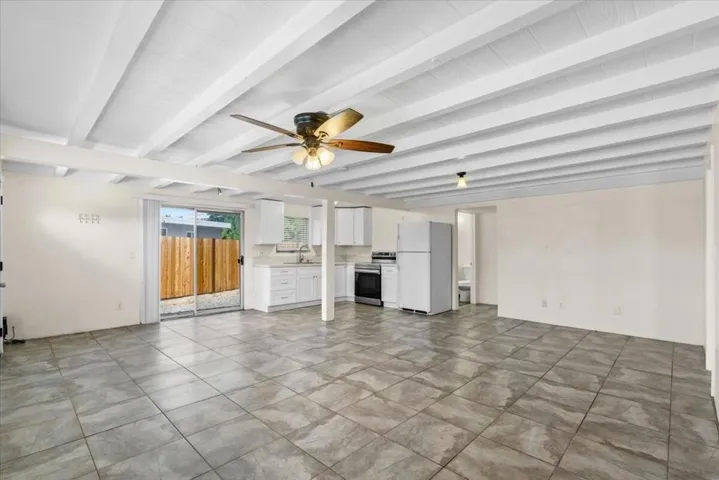 06-67684 San Tomas St-3