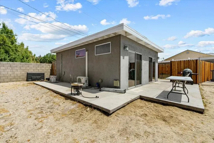 32-67684 San Tomas St -7