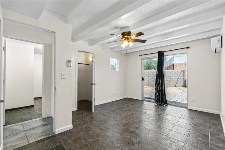 16-67684 San Tomas St-9