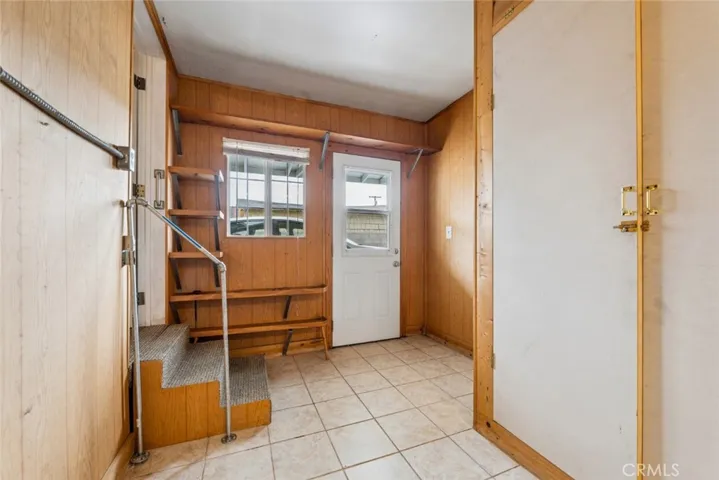 423 Raymond Avenue, Glendale, California 91201